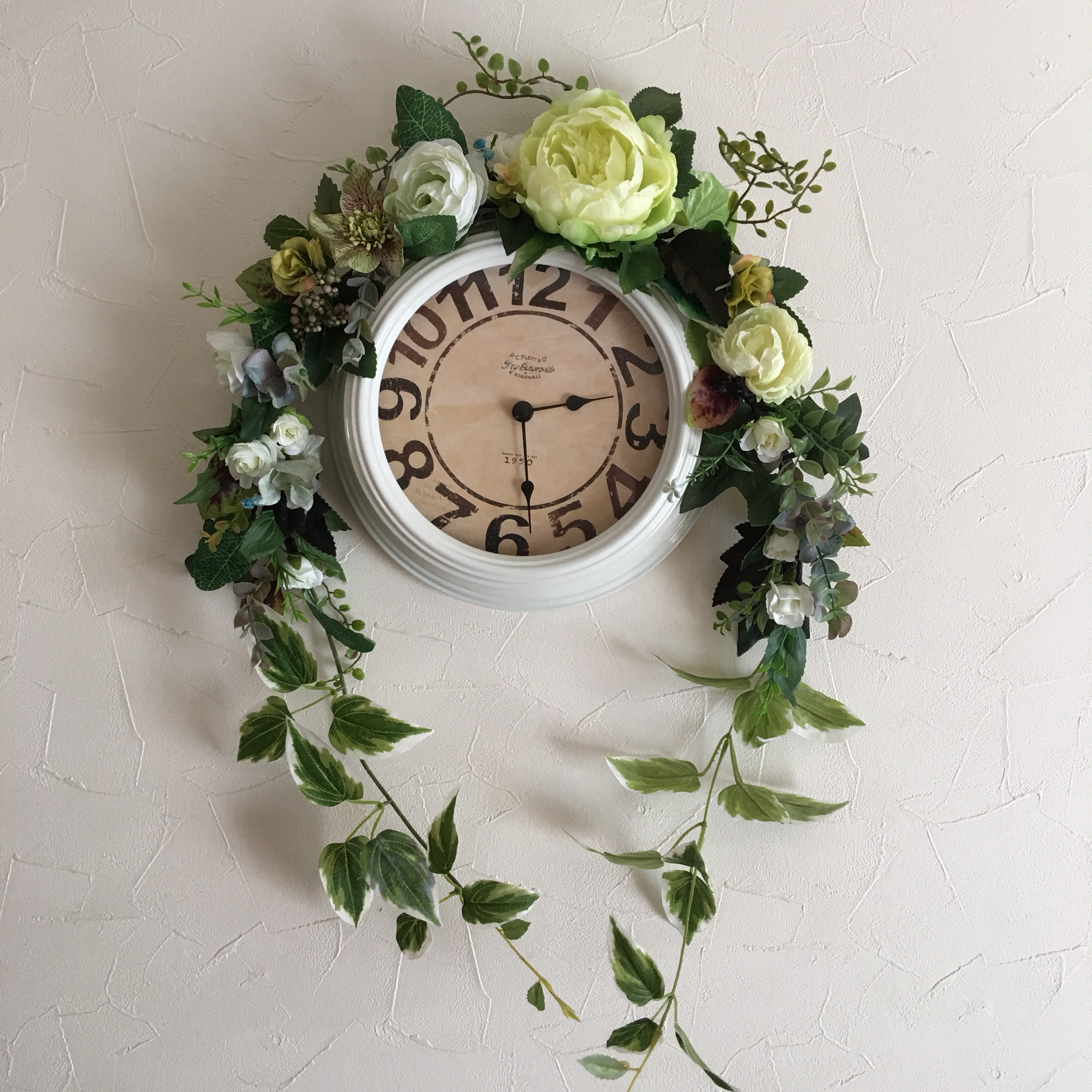 時計を飾ろうシリーズ！ボリュームアップバージョンホワイトグリーンのグラデーション(⌒▽⌒)