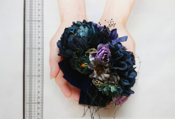 濃紺の花髪飾り 成人式 結婚式 卒業式 4枚目の画像