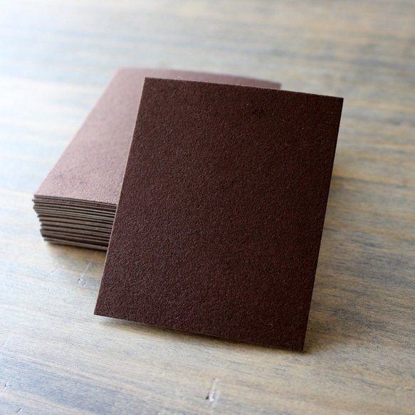 アクセサリー台紙【20枚】71×59mm ※起毛紙チョコレートブラウン 1枚目の画像