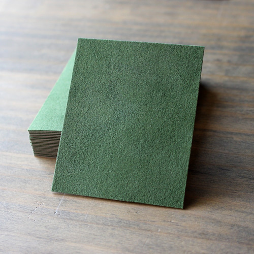 アクセサリー台紙【20枚】71×59mm ※起毛紙モスグリーン タグ・台紙  