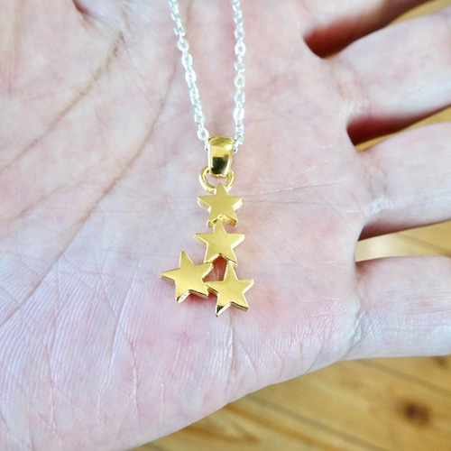 超美品 仁尾彫金『ゴールド星のペンダント』ハンドメイド192 ネックレス イエローゴールド