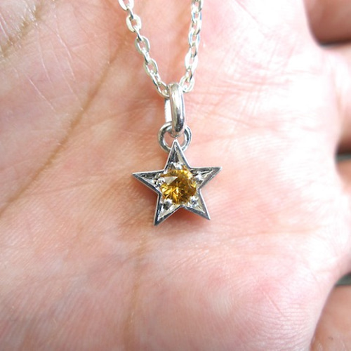 仁尾彫金『プラチナ一つ星イエローサファイヤペンダント 仁尾彫金『プラチナ一つ星イエローサファイヤペンダント