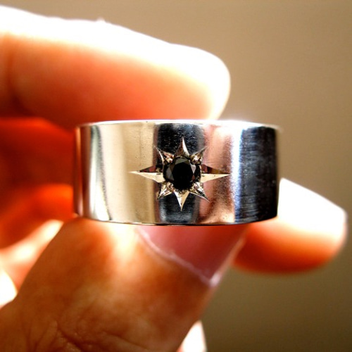仁尾彫金『一つ星ブラックダイヤ平打リング』ハンドメイド430b 仁尾彫金『一つ星ブラックダイヤ平打リング』ハンドメイド430