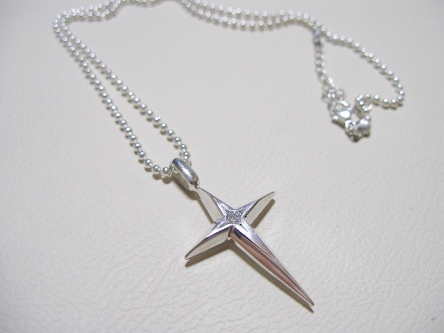 仁尾彫金『一つ星ダイヤ十字星クロス』十字架ハンドメイド137