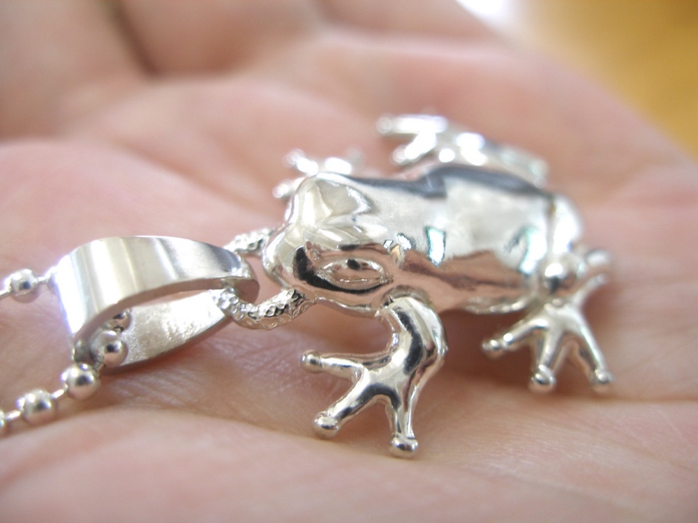 仁尾彫金『雨蛙ペンダント』ハンドメイド159