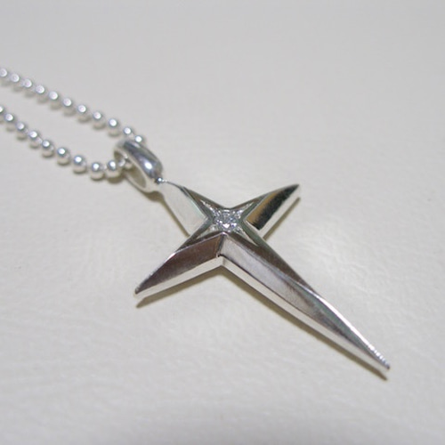 仁尾彫金『一つ星ダイヤプラチナ十字星クロス』ハンドメイド137 