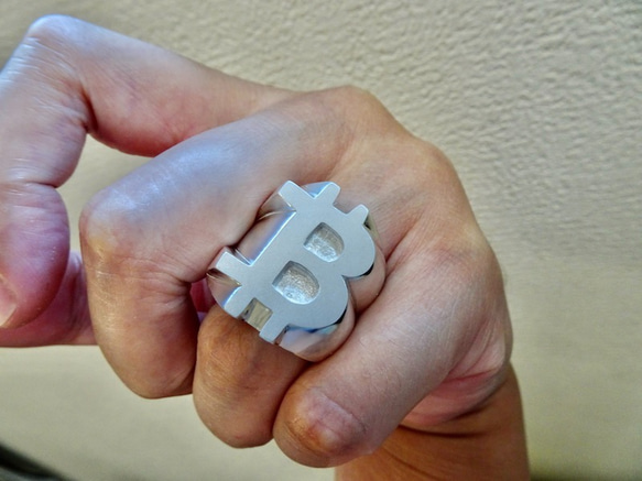 良質  仁尾彫金『ビットコイン印台リング』ハンドメイド185 指輪 21号～