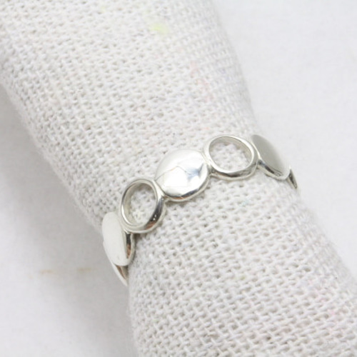 サークルリング（丸がつながったリング）6.＜SVCIR6＞シルバー925 重ね