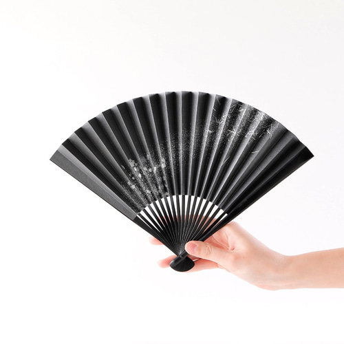 京扇子 箔図 image1 黒 黒骨 その他ファッション雑貨 金彩扇子