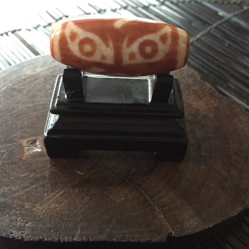 龍眼天珠ニ眼梵字キリーク