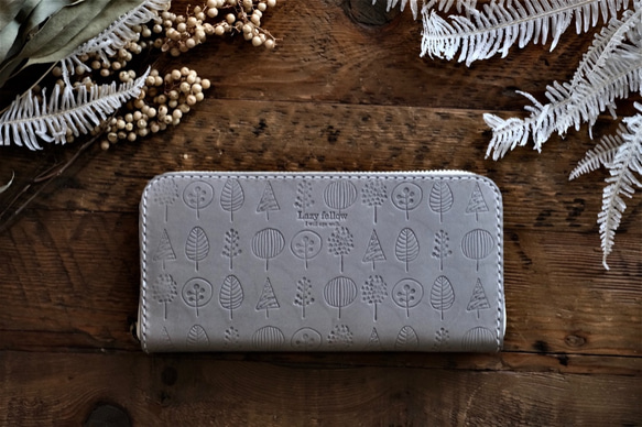 グレーの北欧柄のラウンドファスナー 長財布 ※納期1か月 長財布 Lazy