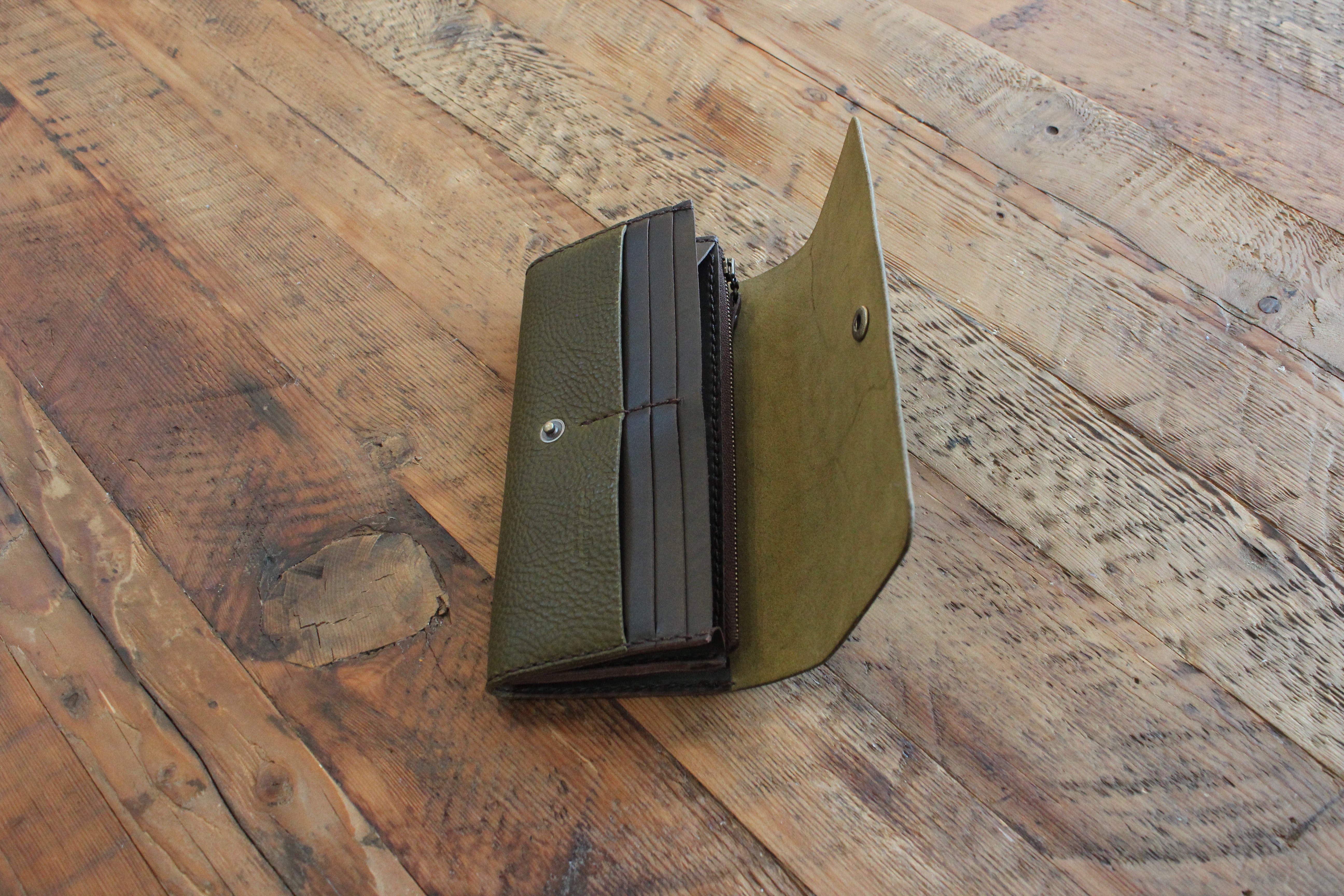 再販まつり2025 Creema限定  ワンタッチシンプル 革財布　緑　 納期１週間　 イタリア レザー