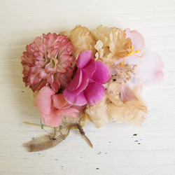 花のヘアピン（ピンク） 1枚目の画像