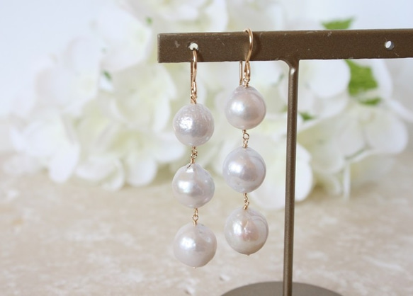 ナチュラルラウンドパールの3連ピアス｜natural round pearl (3piece) 2枚目の画像