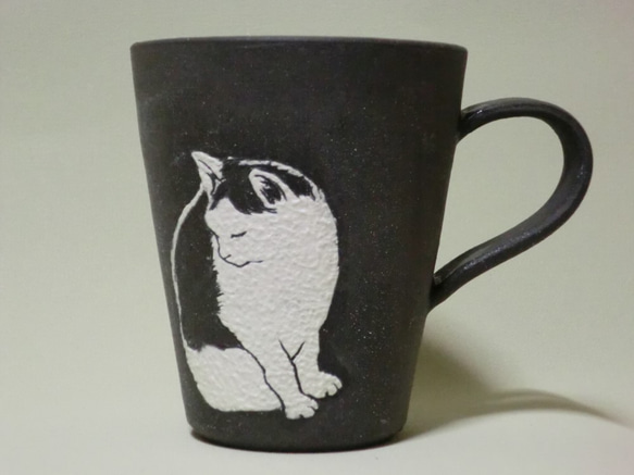 ブチ猫のマグカップ 3枚目の画像