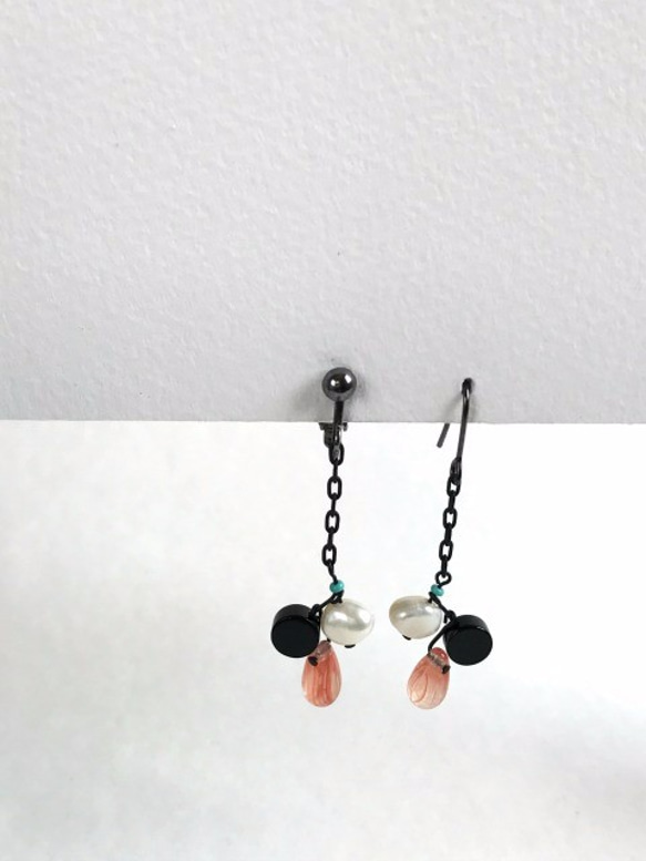 BLACKPOLKA（earrings(clip-on or pierced )） 第2張的照片