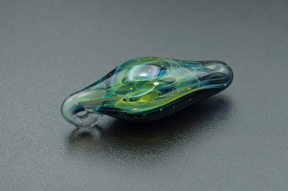 宇宙　玻璃　項鍊　Galaxy Borosilicate Glass ST-380 13mm 第4張的照片