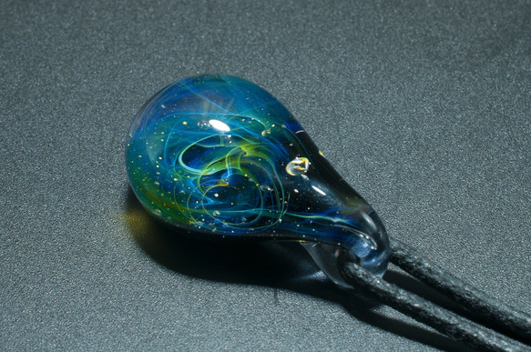 宇宙　玻璃　項鍊　Galaxy Borosilicate Glass ST-388 16mm 第4張的照片