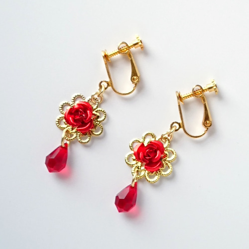 バラと雫のイヤリング・ピアス イヤリング・ノンホールピアス 彩月 