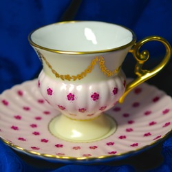 小花柄デミタスカップ（ピンク） 1枚目の画像