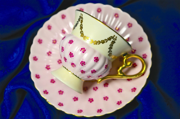 小花柄デミタスカップ（ピンク） 2枚目の画像