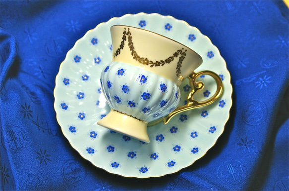 小花柄デミタスカップ（ブルー） 2枚目の画像