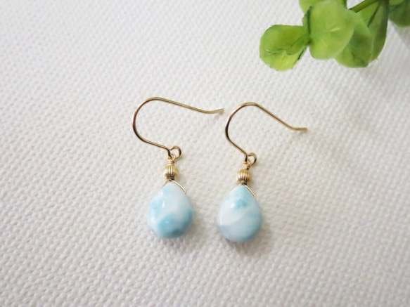 *14kgf*ラリマーのシンプルピアス 2枚目の画像