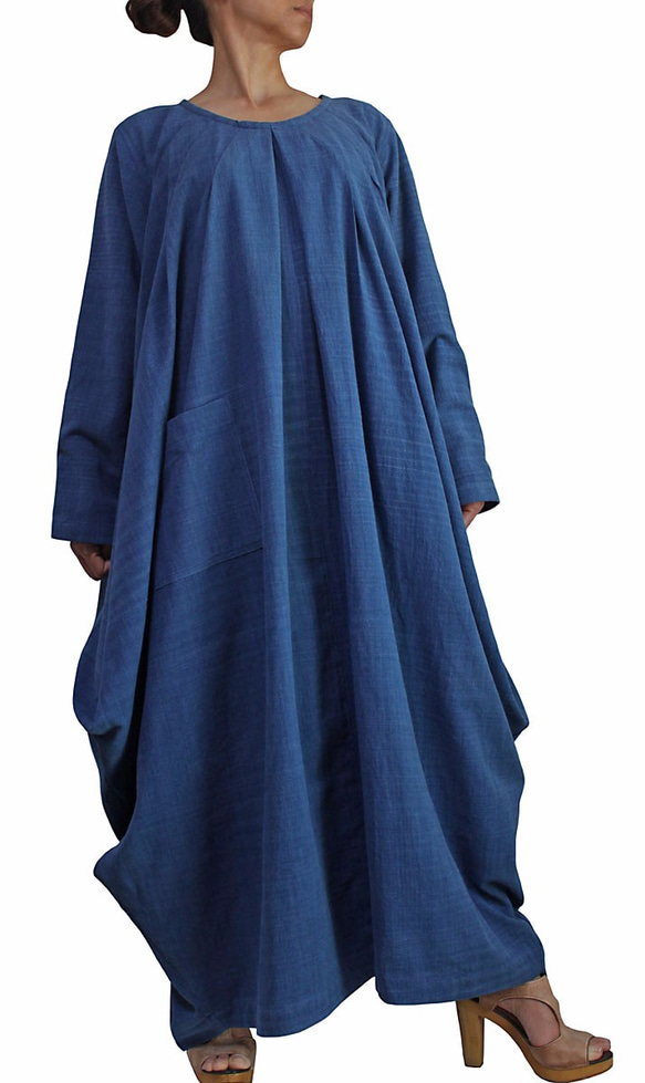 手織棉垂墜寬版洋裝 靛藍（DFS-046-03） 第4張的照片