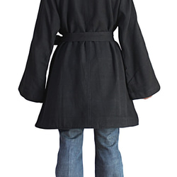 ジョムトン手織り綿ベルト付きクレセントシェイプコート 黒（JFS-091-01） 9枚目の画像