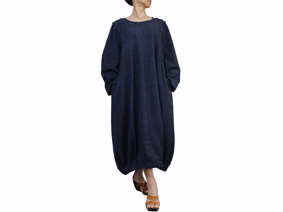 ジョムトン手織り綿のゆったり袋ドレス インディゴ紺（DNN-078-05） 1枚目の画像