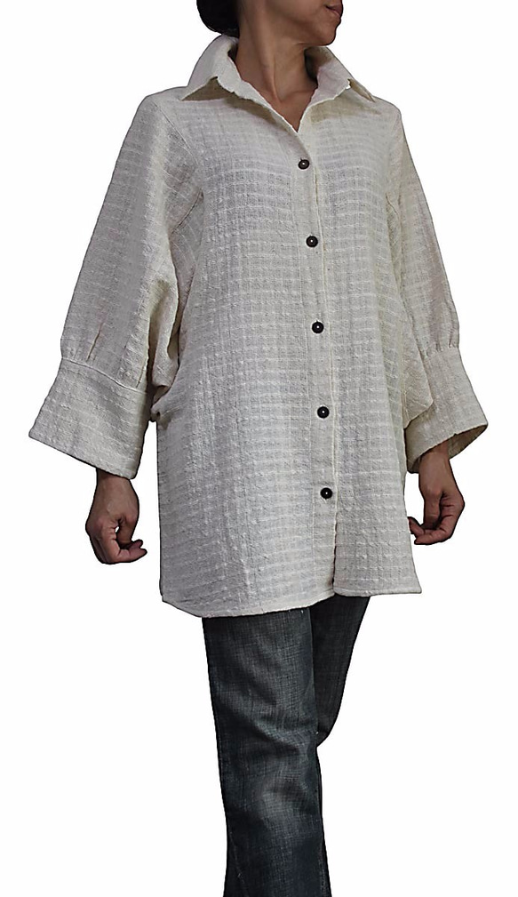 ターポン手織り綿のドルマン風ブラウス 生成（BFS-069-02） 2枚目の画像