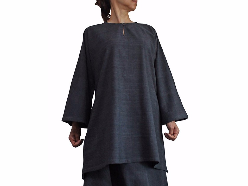 ジョムトン手織り綿のシンプルチュニック 墨黒 or インディゴ（BFS-125）