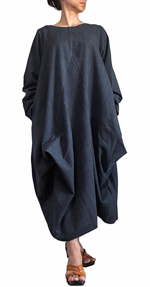 ジョムトン手織り綿のマルチ切り替えドレス 墨黒（DRL-011-01） 4枚目の画像