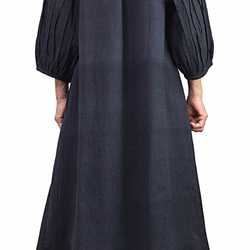 ジョムトン手織り綿の袖タック入りドレス 墨黒（DFS-056-01） 5枚目の画像