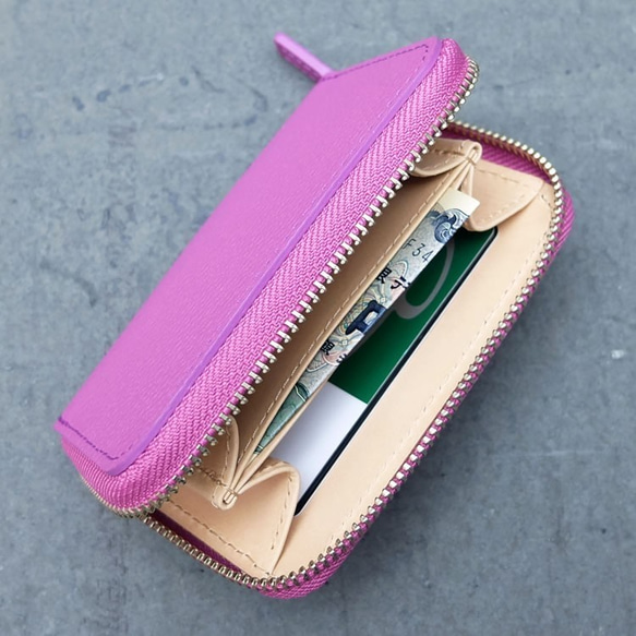ネコ ミニ ラウンドファスナー 財布 色：ドイツシュリンク（サーフ）×猫 ピンク（目がエメラルドグリーン） 3枚目の画像