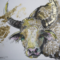 黄金の雄牛（墨絵、厚い和紙、金箔、アクリル２６ｃｍ×３６ｃｍ） 1枚目の画像