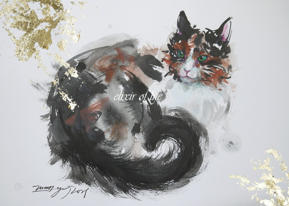 横になる三毛猫（A4サイズ、墨絵、水彩画用紙、墨、金箔） 1枚目の画像