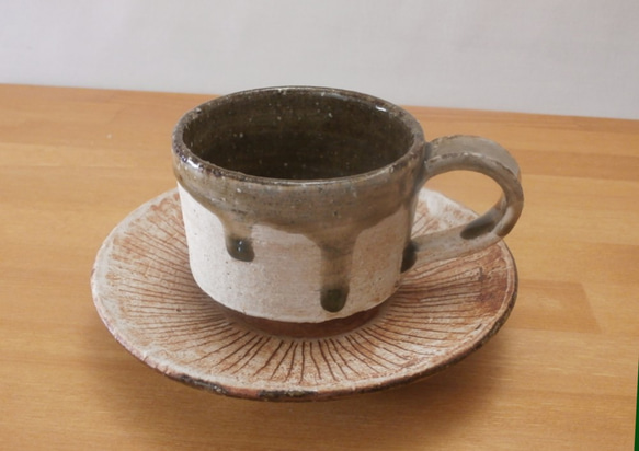 コーヒーカップ＆ソーサー（赤土）《003》 1枚目の画像