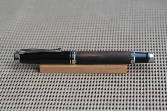 黒柿　富山県産　国産最高級材　オックスフォードモデル　一品物　固定式ボールペン　ジェットストリーム芯 4枚目の画像