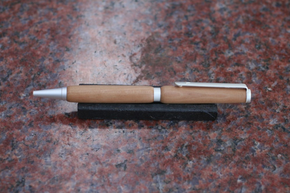 椿　２軸ペン　クロスタイプ　三菱鉛筆ＳＫ－８ 1枚目の画像