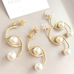 ピアス・Pearl*gold Sライン 艶パールピアス 2枚目の画像