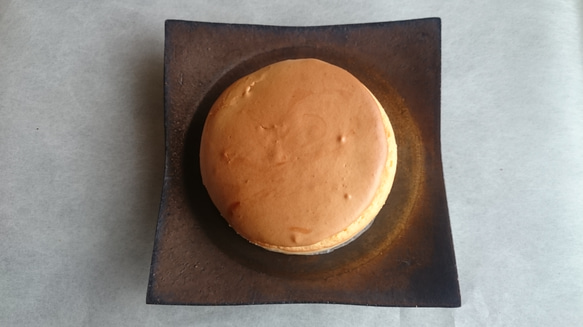グルテンフリー米粉のチーズケーキホール しっとり スフレタイプ 4号 1枚目の画像