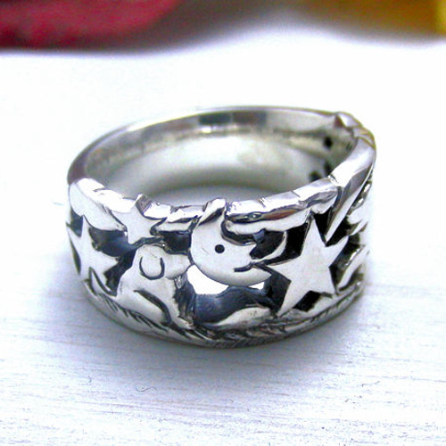 星とワンコ シルバー透かし彫りリング 指輪・リング moge 通販 4851656