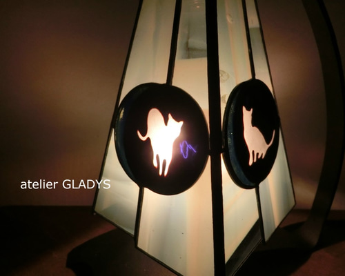 ステンドグラス 猫の吊り下げランプ スタンドライト・テーブルランプ