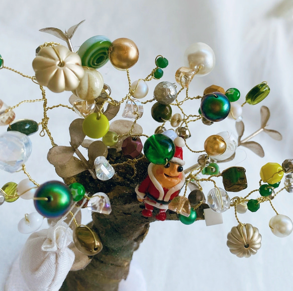 クリスマスツリーオブジェ　サンタ付き 3枚目の画像