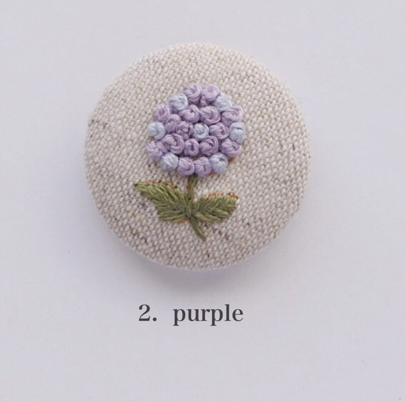 手刺繍　紫陽花 (中)【ブローチ／ヘアゴム 】 3枚目の画像
