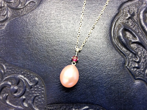 ピンクたまごレッドサファイア＆SVネックレス【Pio】silver red saphire pink necklace 1枚目の画像