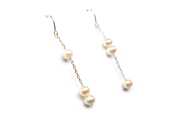 K10淡水真珠ロングピアス【Pio by Parakee】stepping-pearls earrings 2枚目の画像