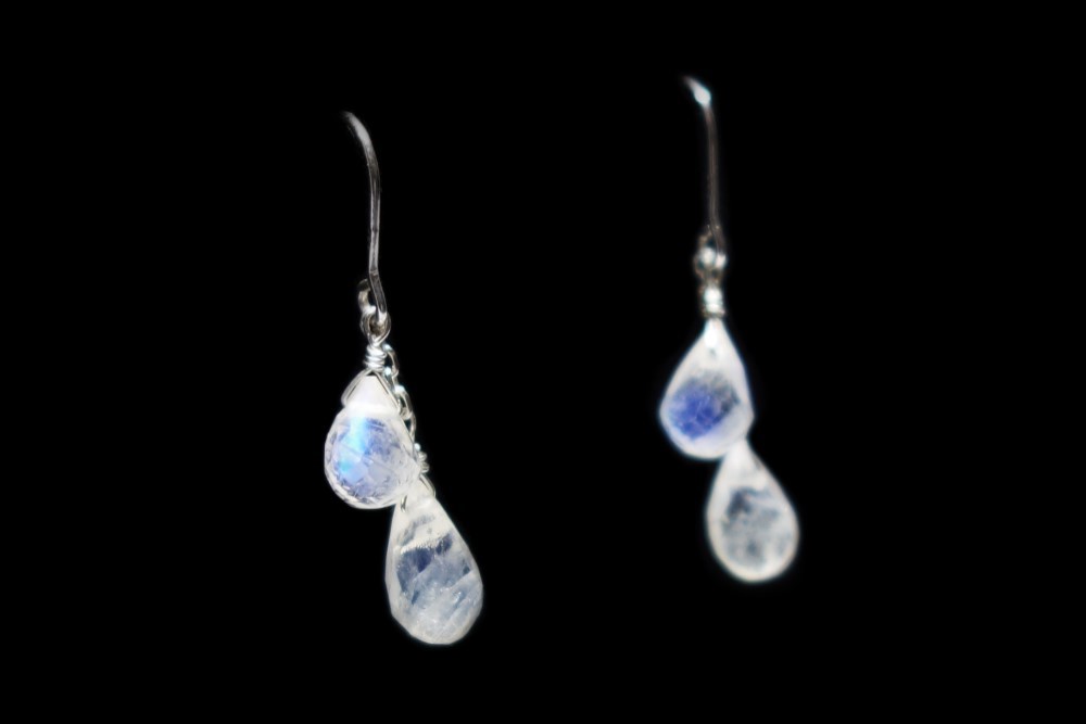 ダブルムーンブリオレットSV925ピアス【Pio by Parakee】moonstone briolette