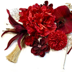 赤と金銀　絢爛髪飾り　芍薬 胡蝶蘭 百合 カブランカ 結婚式　成人式 3枚目の画像